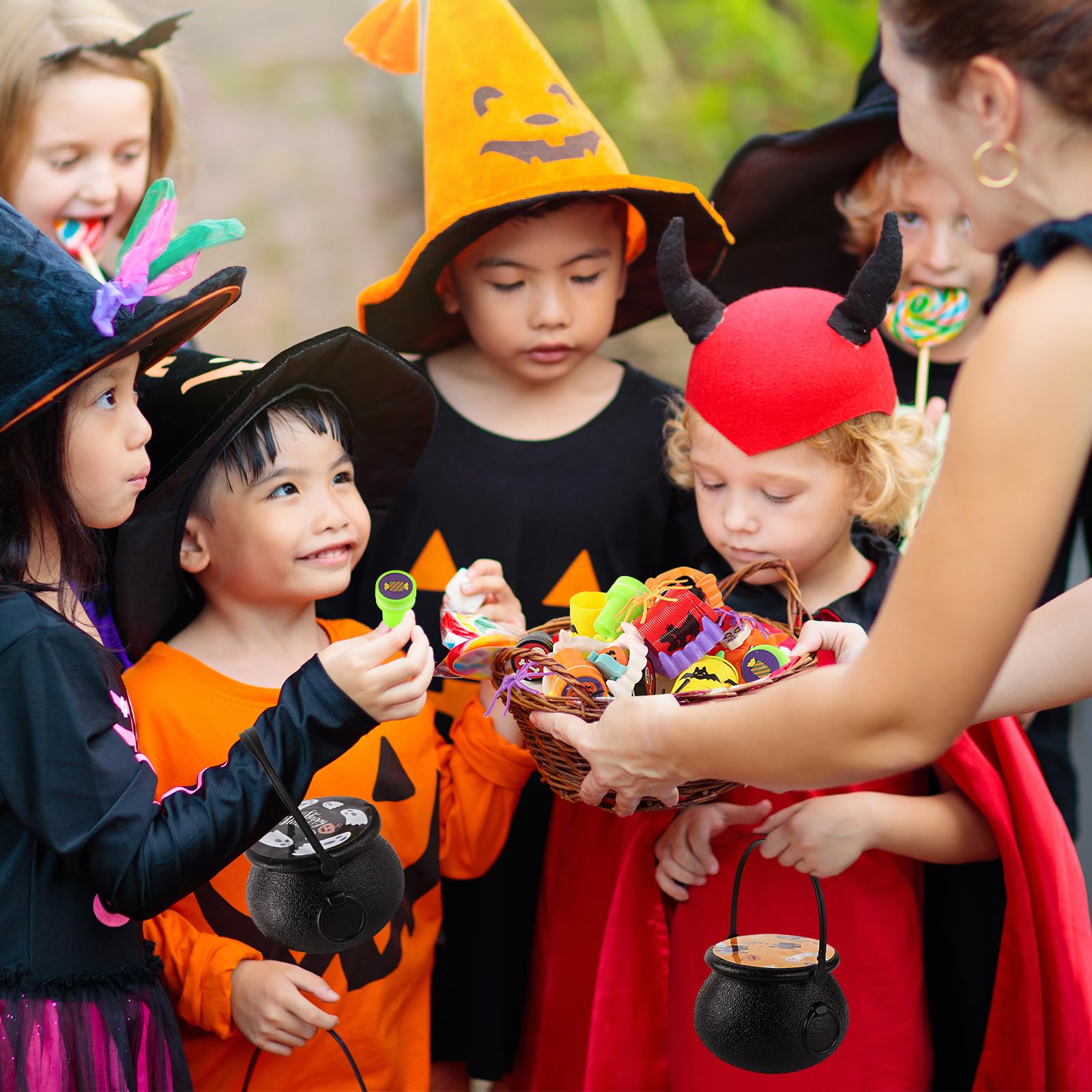 Halloween Party Favor for Kids, 24 Pack Prefilled Small Plastic Witch Cauldron Halloween Miniatures Novelty Toy in Bulk, Halloween Trick or Treat Toys Prizes Rewards Gifts Miniatures for Kids