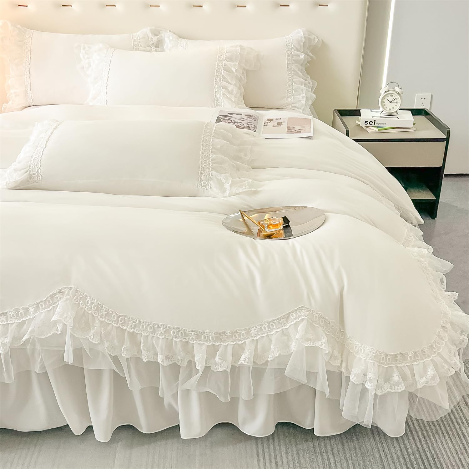 MOOWOO Chic Ruffle Lace Polyester Duvet Cover Set -Girl Red Bedding-3 Piece Queen Duvet Cover with Zipper Closure -Ultra Soft and Light Weight (White,Full)