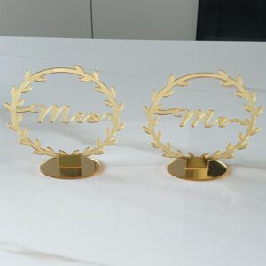 Gold Mirror MR and MRS Wedding Deco,Gold Standing Mr & Mrs Sign Rustic Mr and Mrs Sign for Sweetheart Table Decor