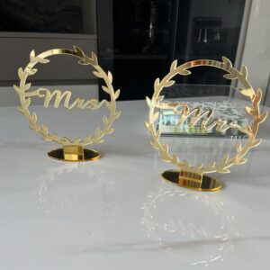 Gold Mirror MR and MRS Wedding Deco,Gold Standing Mr & Mrs Sign Rustic Mr and Mrs Sign for Sweetheart Table Decor