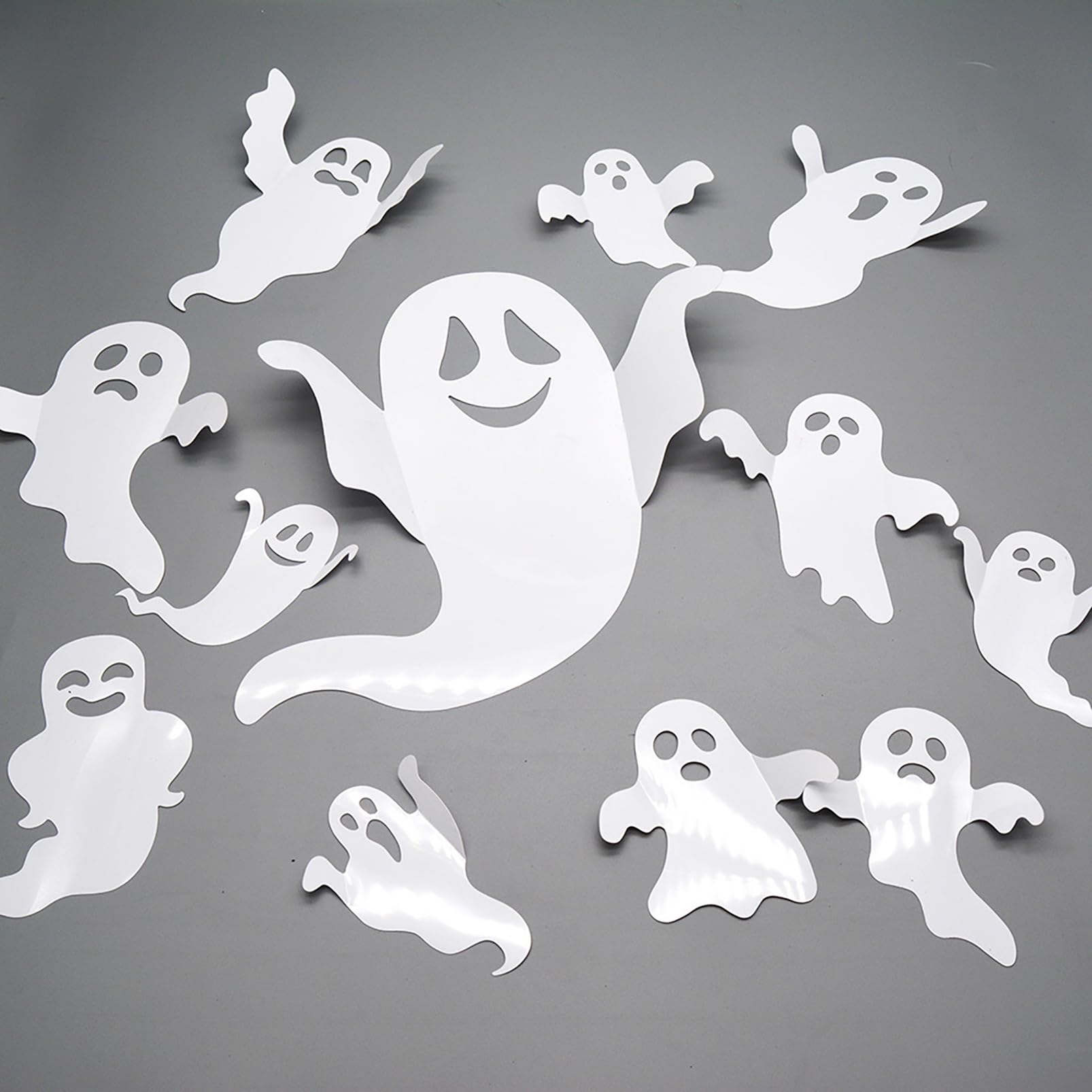 Halloween Decorations 3D Ghost Wall Sticker Halloween Ghost Wall Decal for Home and Room Windows Clings Fireplace Ceiling Kitchen Bedroom Décor Halloween Ghost Party Decor Supplies Stickers Decals