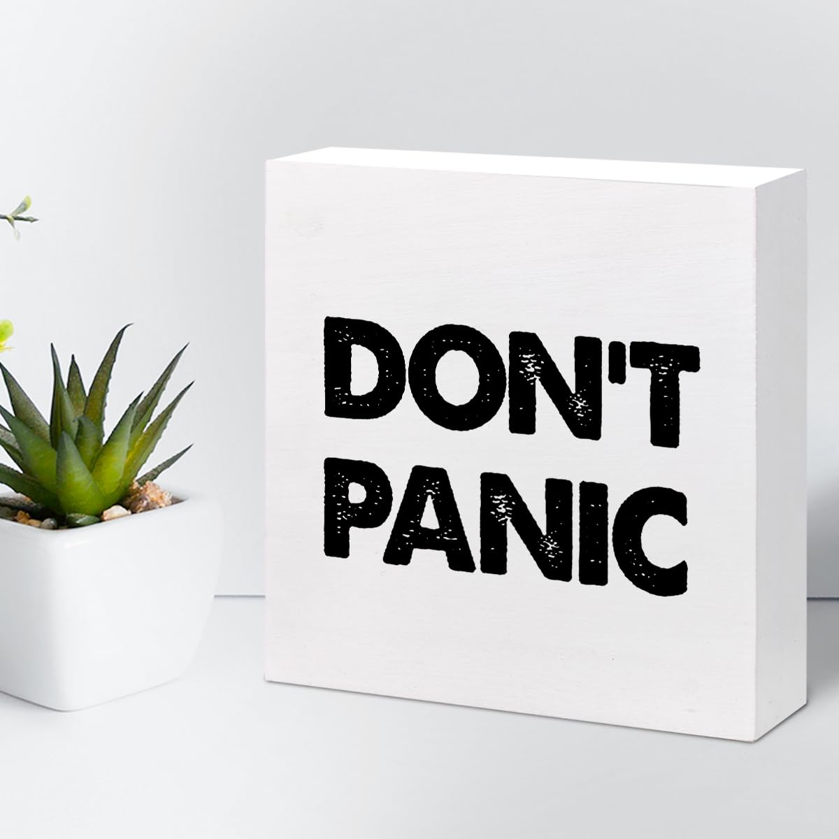 Don't Panic Wood Block Sign Desk Decor,Rustic Inspirational Wooden Box Plaque Sign Desk Decor for Home Bedroom Living Room Office Book Club Shelf Table Decor Decorations