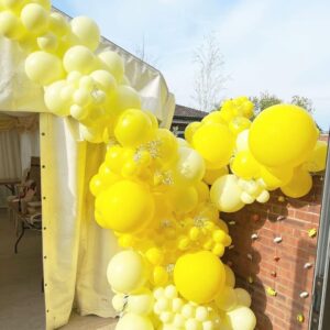 Yellow Balloons, 100Pcs 12 inch Bright Yellow Latex Balloons Round Helium Balloons for Birthday Wedding Anniversary Sunflower Party Backdrop Decorations