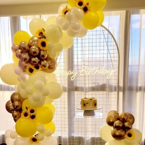 Yellow Balloons, 100Pcs 12 inch Bright Yellow Latex Balloons Round Helium Balloons for Birthday Wedding Anniversary Sunflower Party Backdrop Decorations