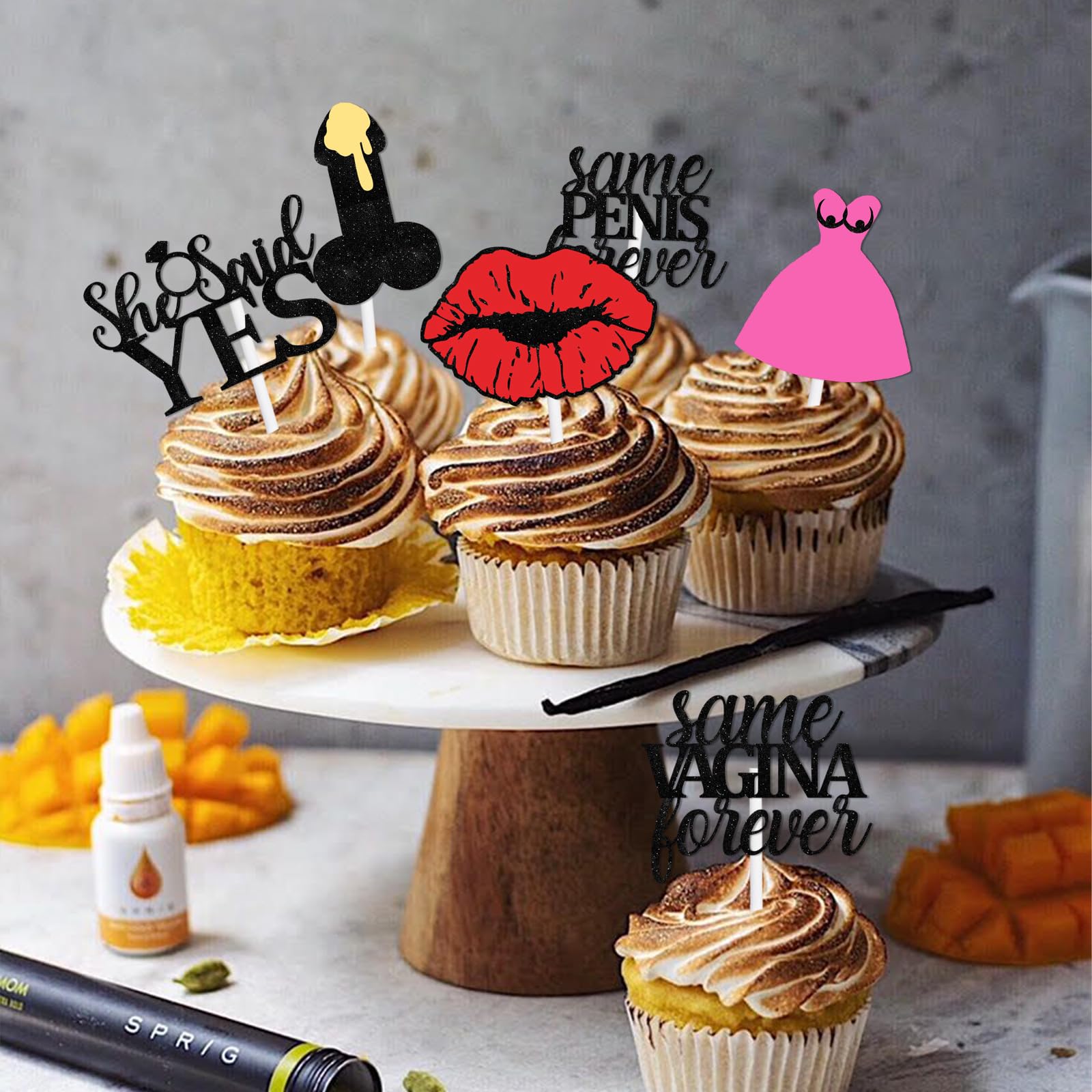 Red Lip Dessert Cupcake Topper She Said Yes Bachelorette Bridal Shower Party Theme Decor Supplies Happy Birthday Night Out Hen Movie Wedding Anniversary Party Decoration set 18pcs