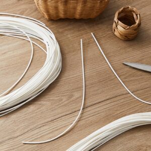 Kigley 2 Bundles 120 ft Wicker Repair Kit Round Synthetic Rattan Weaving Material White Plastic Wicker Repair Supplies Replacement Basket Weaving Kit for Patio Chair Sofa Furniture DIY