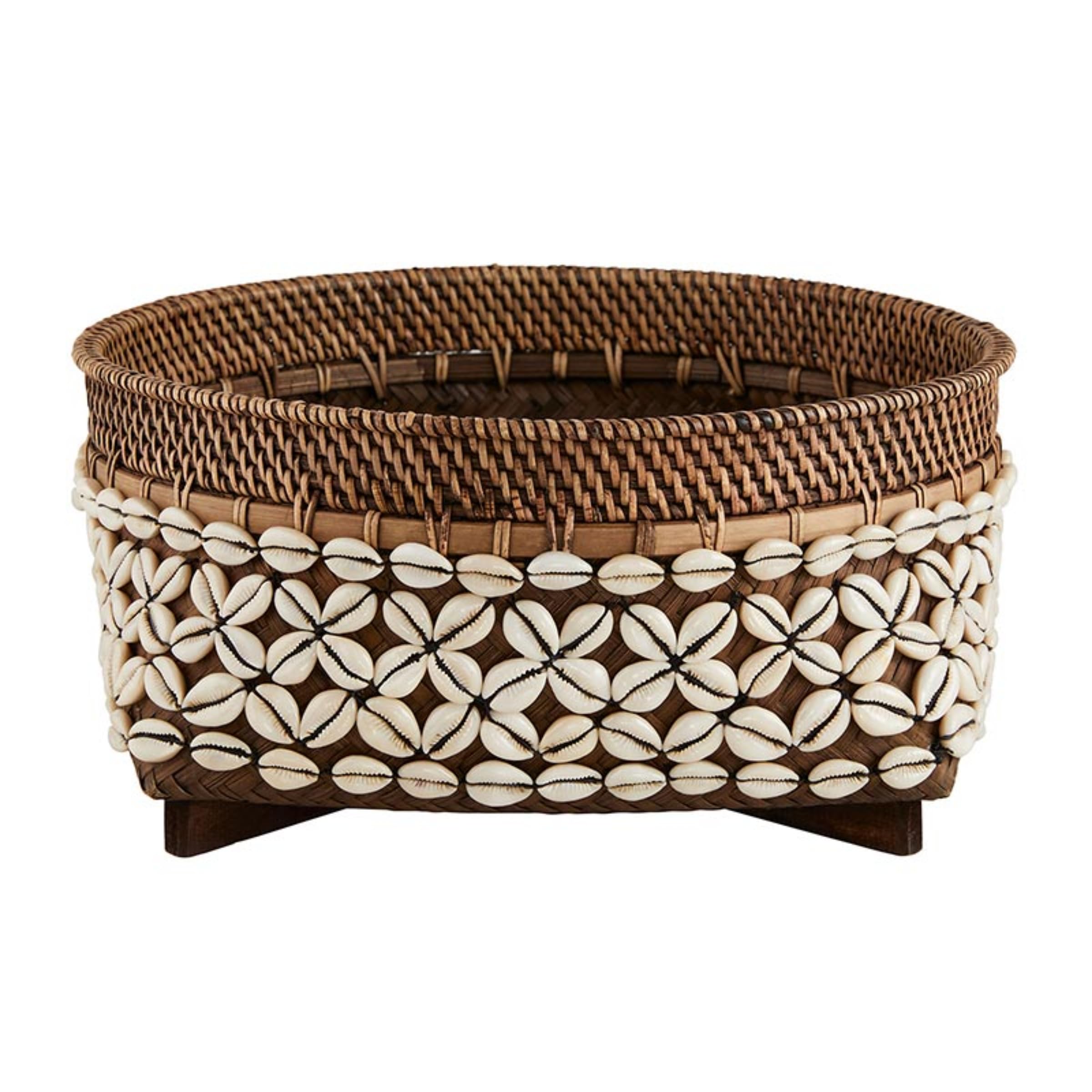 47th & Main Shell Baskets Woven Rattan Storage Basket Set, 3-Count, Cowrie/Dark