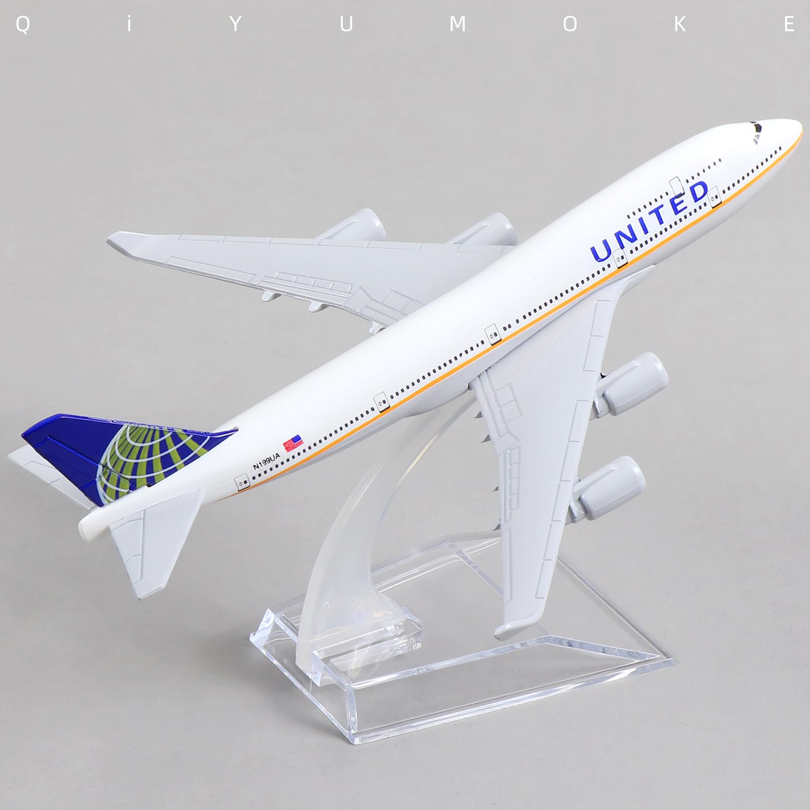 QIYUMOKE 1/400 United Plane 747 Model -Diecast Metal Airplanes Model kit with Stand (6 inches) Boeing 747 Airlines Model Plane for Aviation Enthusiasts Gift, Desktop Display Decorations