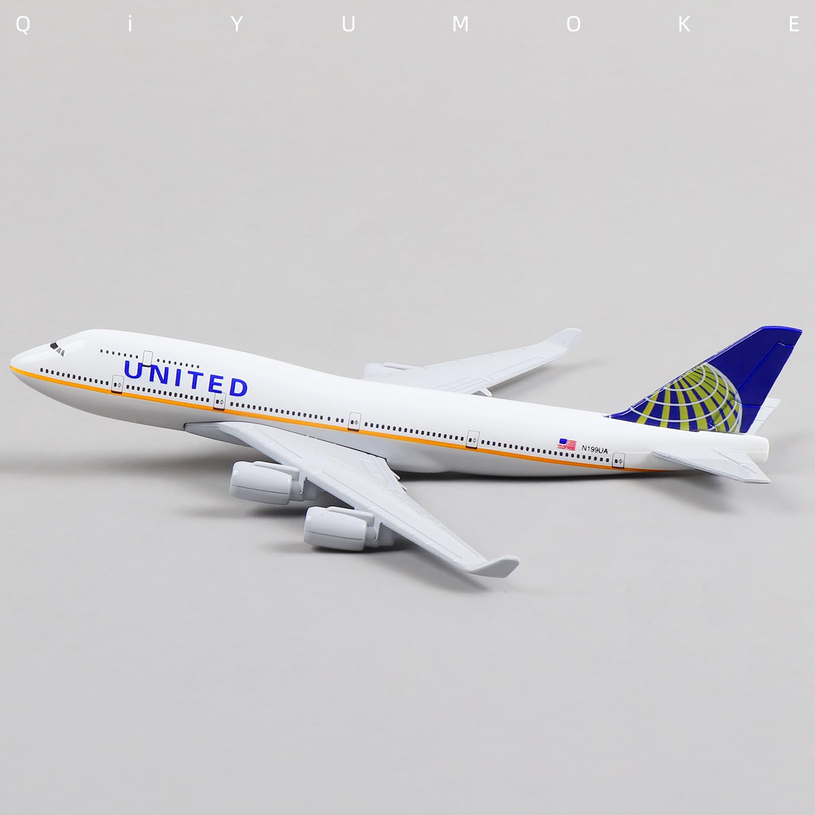 QIYUMOKE 1/400 United Plane 747 Model -Diecast Metal Airplanes Model kit with Stand (6 inches) Boeing 747 Airlines Model Plane for Aviation Enthusiasts Gift, Desktop Display Decorations