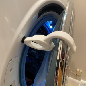 swan front load washer door prop - soft flexible silicone with attachment magnet (white)