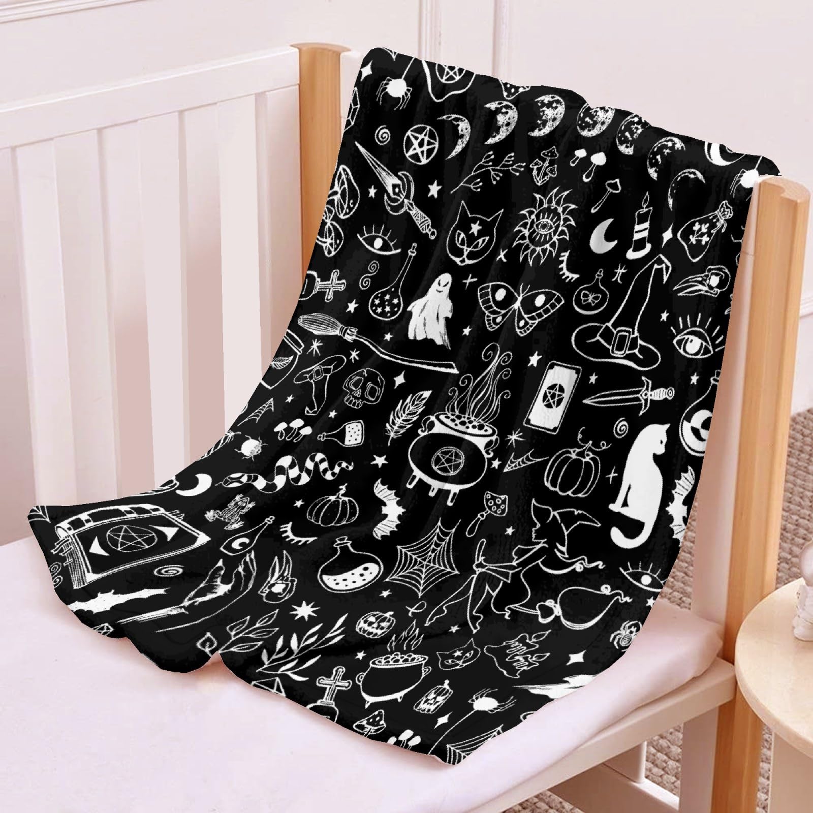 Halloween Blanket Ghost Spooky Gifts for Girls Boys Kids-Super Soft Witch Flannel Blanket Pumpkin Comfy Throw Blanket Skull Decor Halloween Decoration for Room Couch Sofa Men Women-40 x50