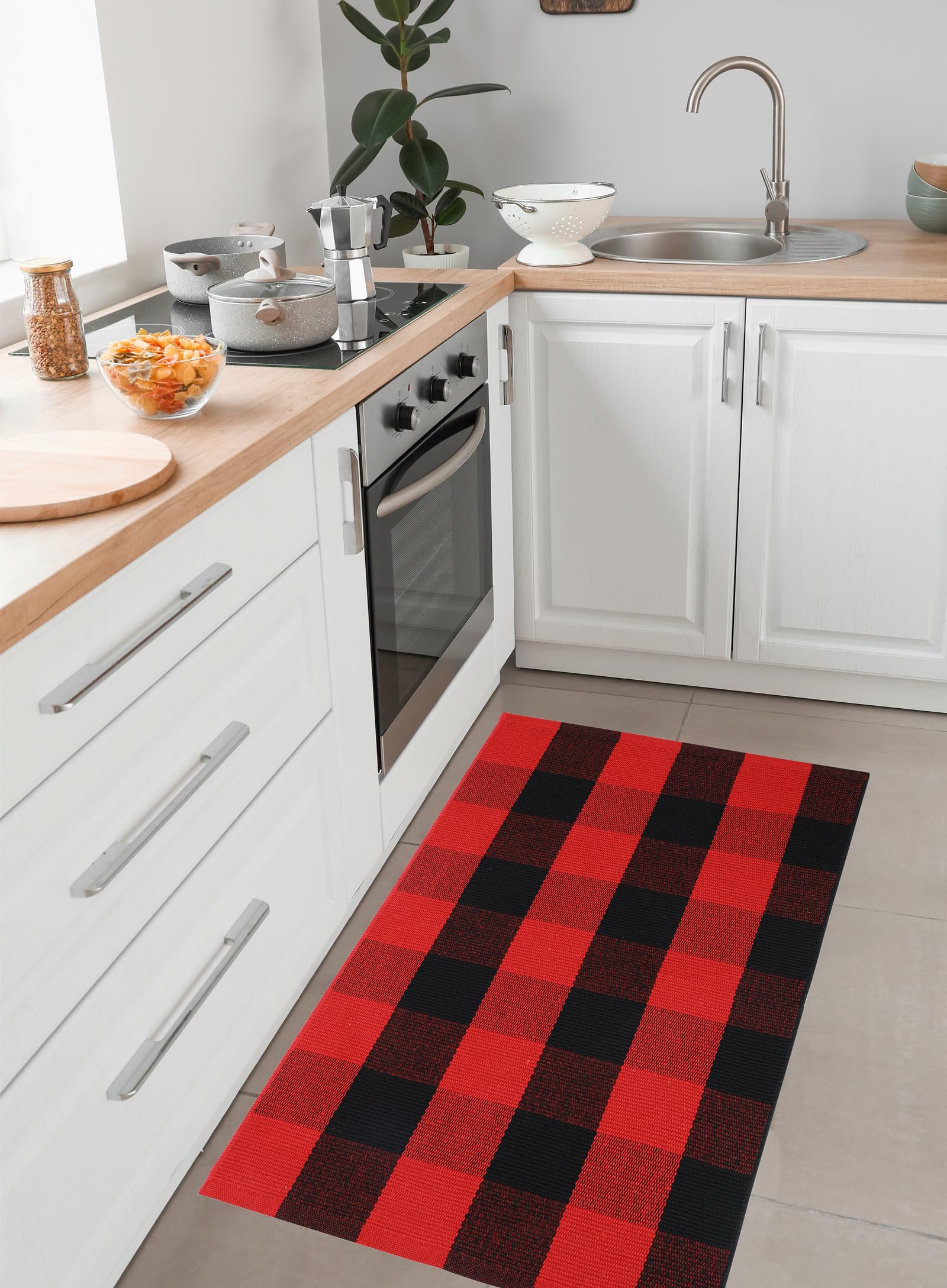 Buffalo Plaid Outdoor Rug 3'x5' Black and Red Checkered Door Mat Cotton Hand-Woven Front Welcome Door Mats for Front Porch Patio Entryway Kitchen Farmhouse