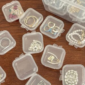 10Pieces/Set Mini Square Storage Containers Box Clear Earplugs Storage Holder for Tiny Bead Jewelry Plastic Earring Box Mini Clear Organizer Box Container Bins