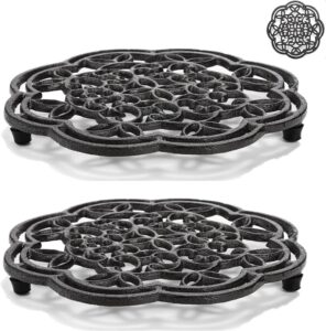 yopay 2 pack cast iron trivet heavy duty, 7.7 inch round metal trivet for hot pans or teapot, rustproof pot stands holders with rubber pegs for countertop, dining table, kitchen farmhouse decoration