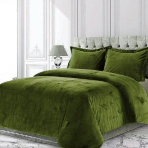 QualityBeddingHub Venice Velvet Duvet Cover Set Oversized King 3 Piece (Duvet Cover + 2 Pillowcases) Olive Zipper Closure Duvet Cover Premium Venice Velvet Lush Duvet Cover Sherpa