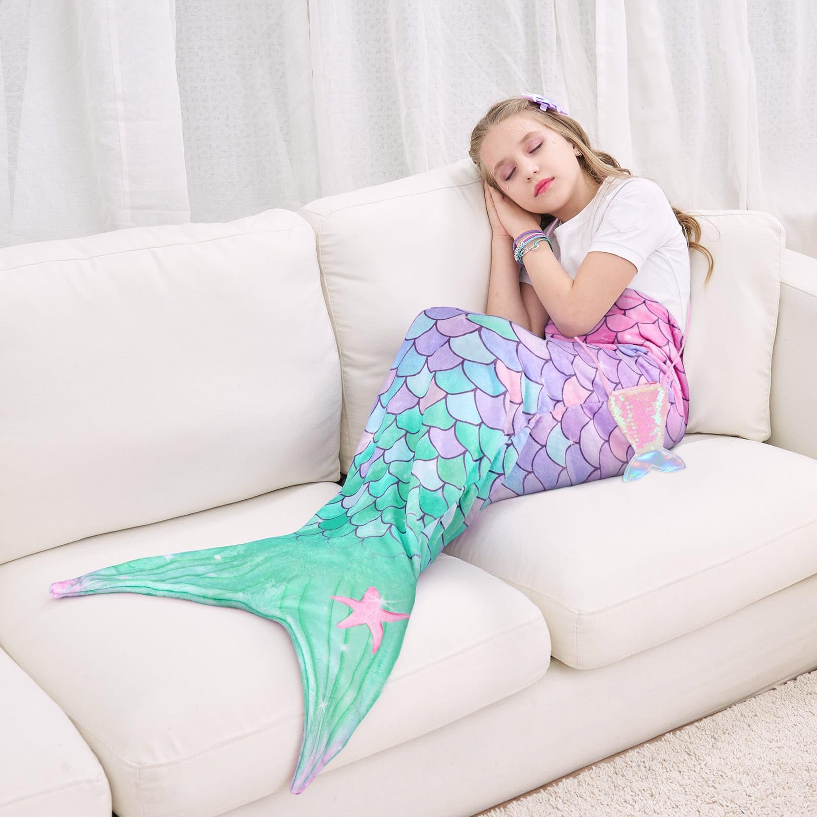 WERNNSAI Mermaid Tail Blanket for Girls Kids - Mermaid Wearable Blankets with Sequin Coin Purse All Seasons Mermaid Tails Sleeping Bags Soft Flannel Snuggle Blanket Birthday Gift Set (Pink & Green)