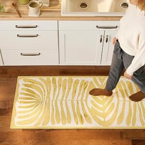 TOWN & COUNTRY LUXE Livie Matisse Cutout Everwash™ Washable Multi-Use Decorative Rug, Kitchen Runner Rug, Low-Profile Door Mat, Bedroom Rug and Dorm Room Rug with Non-Slip Backing, Gold, 24"x72"