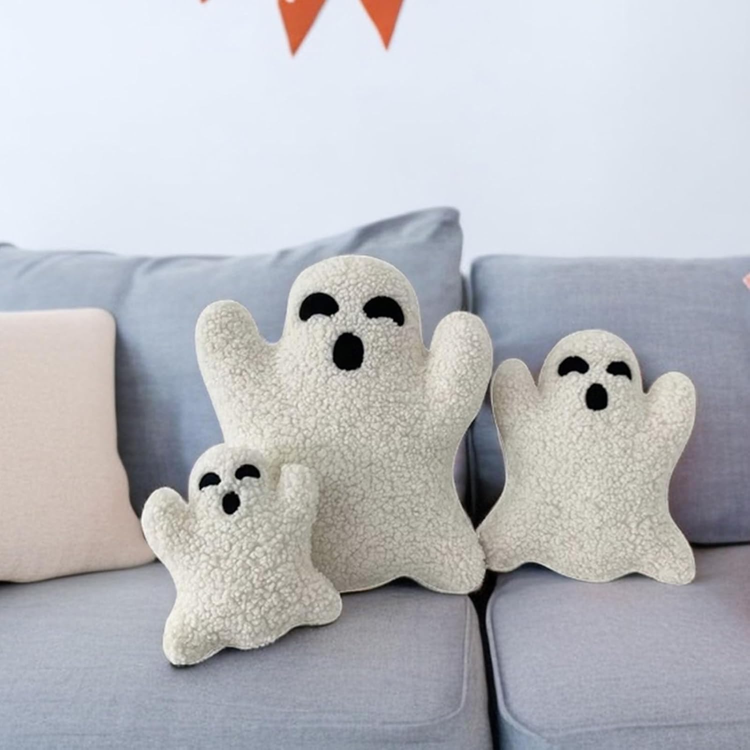 GTHFINE Ghost Pillow Halloween, Cute Halloween Pillows, Halloween Throw Pillows Decorative Spooky Pillows, Cute Ghost Shaped Plush Pillow, for Halloween Home Party Decor Gift (A, 11.8in)