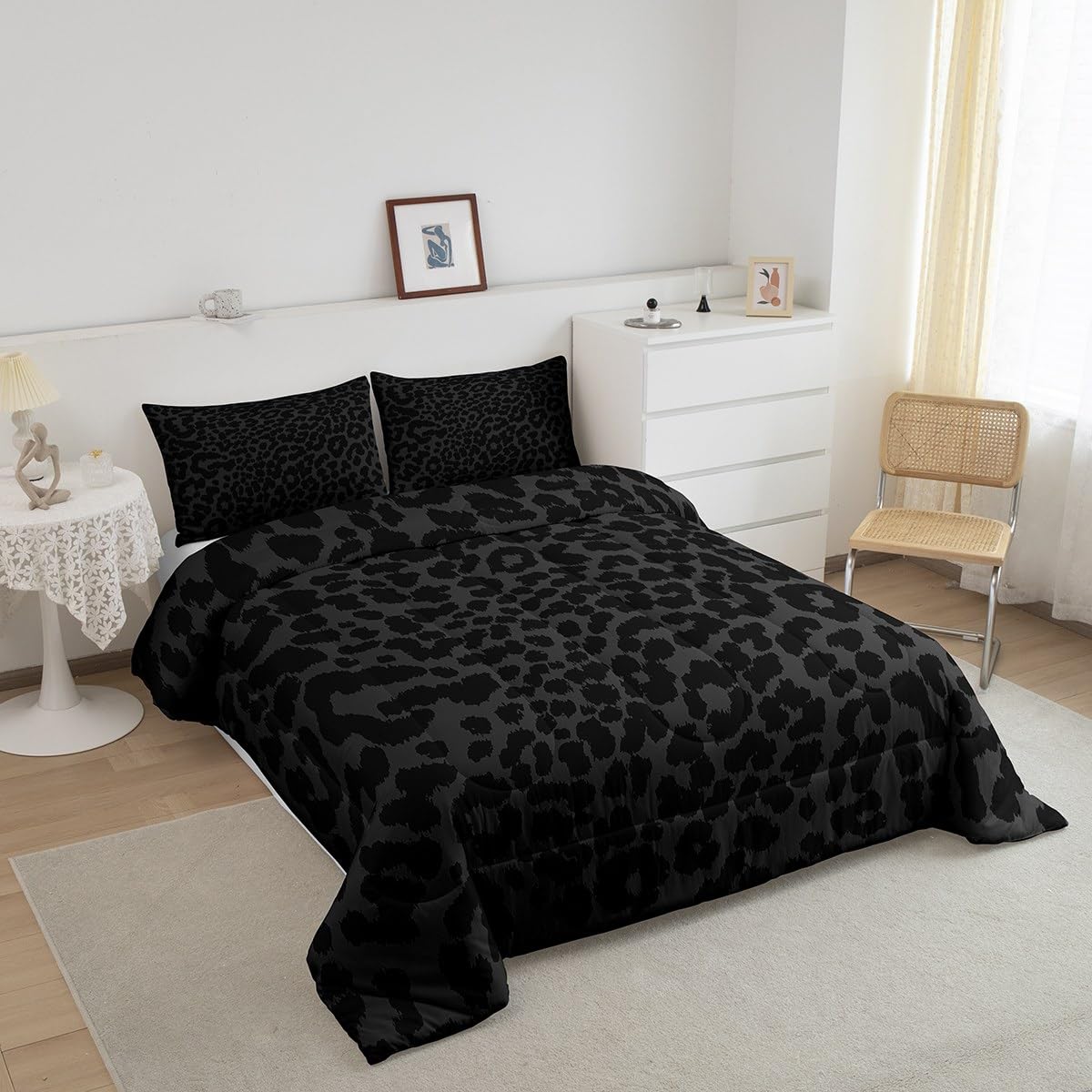 Manfei Leopard Print Comforter Set Queen Size,Abstract Cheetah Skin Texture Bedding Set,Kids Girls Beauty Woman Room Decor,Rustic Farmhouse Retro Down Comforter,Black Noble Duvet Insert,2 Pillowcases