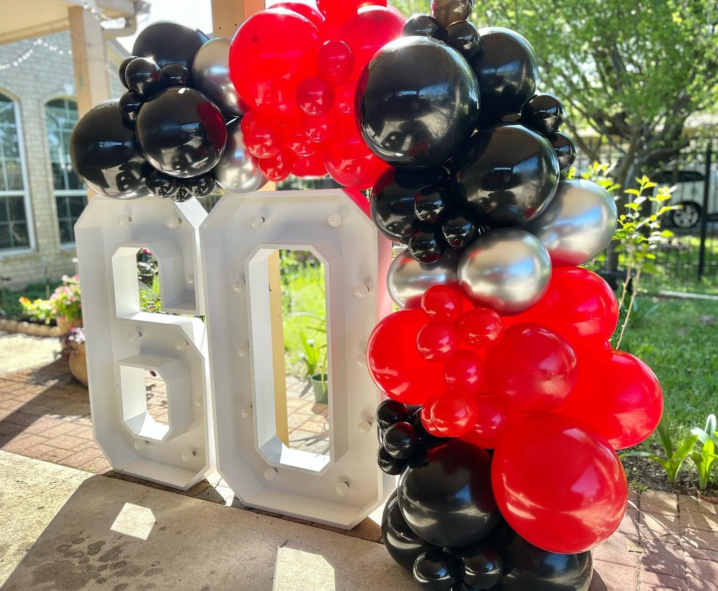 Red and Black Balloons Arch Kit, ADOINBY 140Pcs Matte Red Black Metallic Silver Garland kit, 18 12 10 5 Inch Different Size Balloons for Birthday Party Anniversary Wedding Graduation Prom Decorations