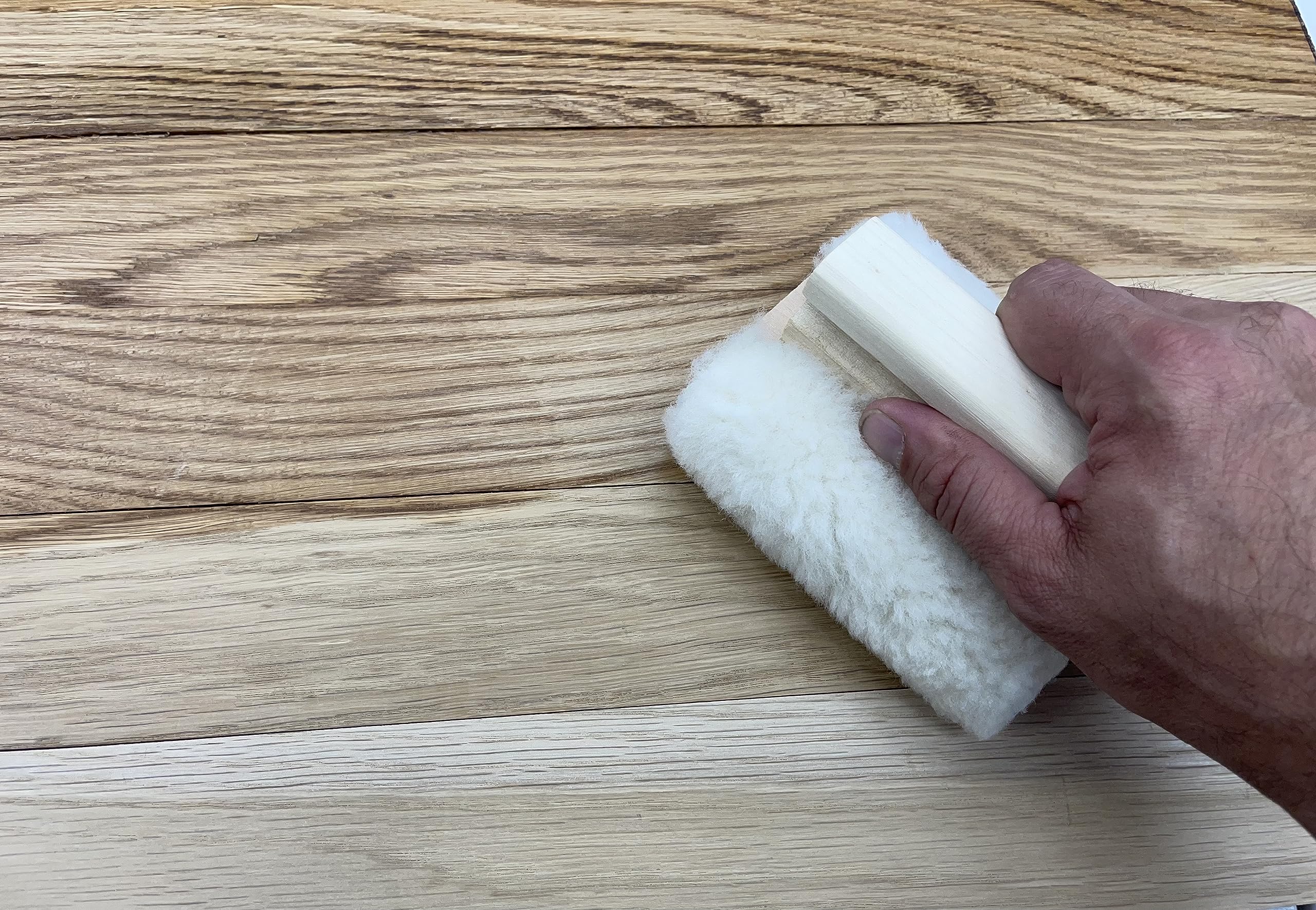 5" Genuine Lambskin Hand Stainer Block and Pad - Staining and Polyurethane - Hardwood Surfaces - Lambwool is The Professionals Choice. Great for Faux Painting (1)