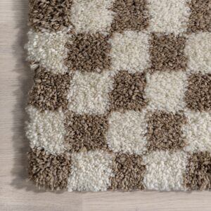 nuLOOM Adelaide Checkered 5x8 Shag Area Rug for Living Room Bedroom Dining Room Nursery, Beige/Brown