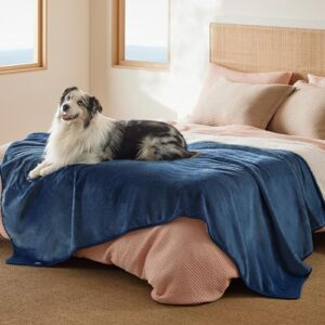 bedsure waterproof blanket for bed - sherpa fleece waterproof dog blankets for large dogs, pet blankets for bed/couch/dog crate, soft plush reversible furniture protector, twin size, 80"x60", blue