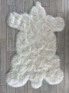 lambzy bear skin rug super soft fluffy faux fur for bedroom floor sofa living room high-density plush shaggy carpet sofa cover bedside sheepskin rug (2'x3', white)