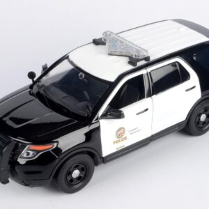 2015 Police Interceptor Utility Black and White Los Angeles Police Department (LAPD) with Flashing Light Bar and Front and Rear Lights and Sounds 1/24 Diecast Model Car by Motormax 79540