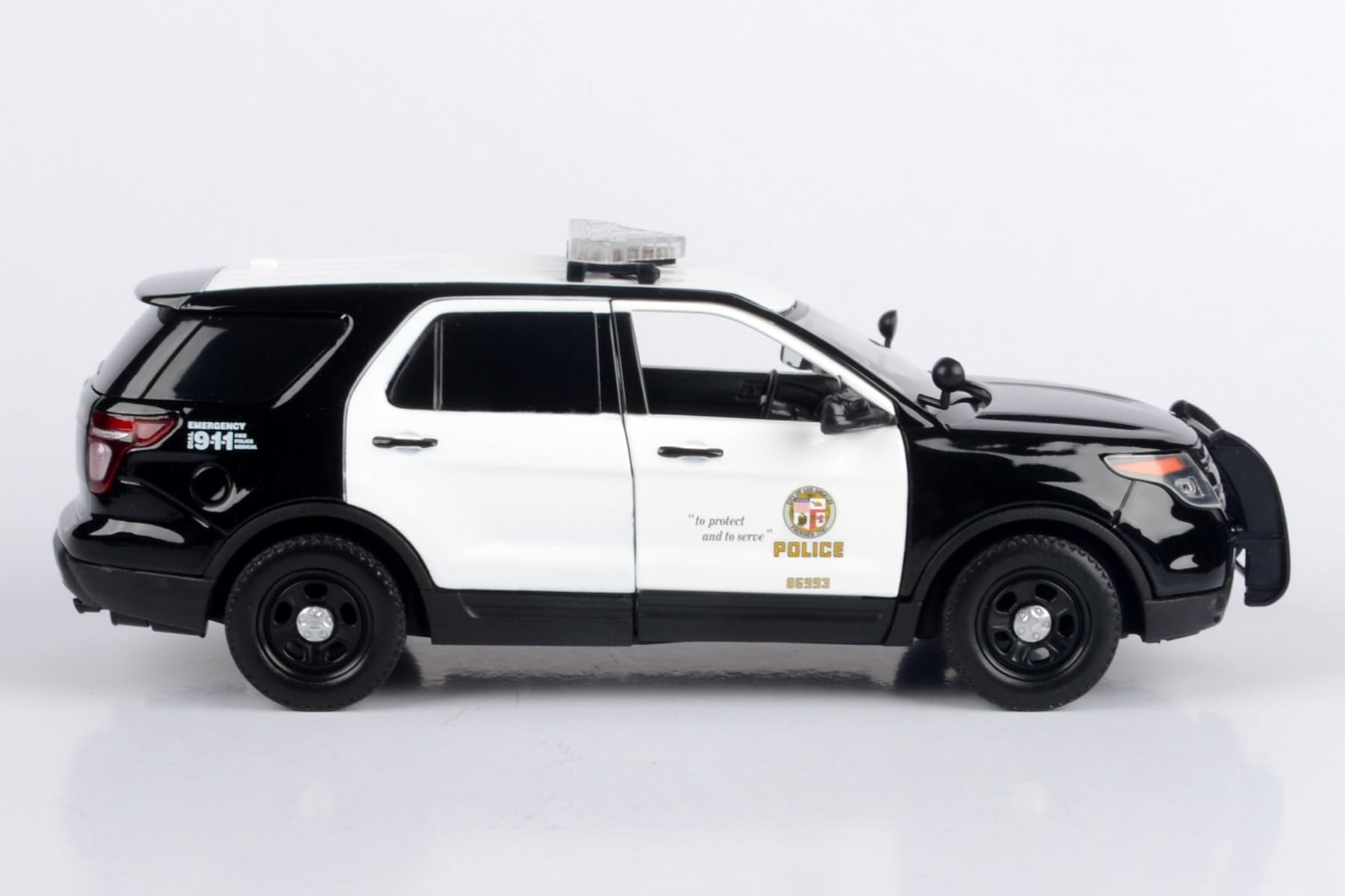 2015 Police Interceptor Utility Black and White Los Angeles Police Department (LAPD) with Flashing Light Bar and Front and Rear Lights and Sounds 1/24 Diecast Model Car by Motormax 79540