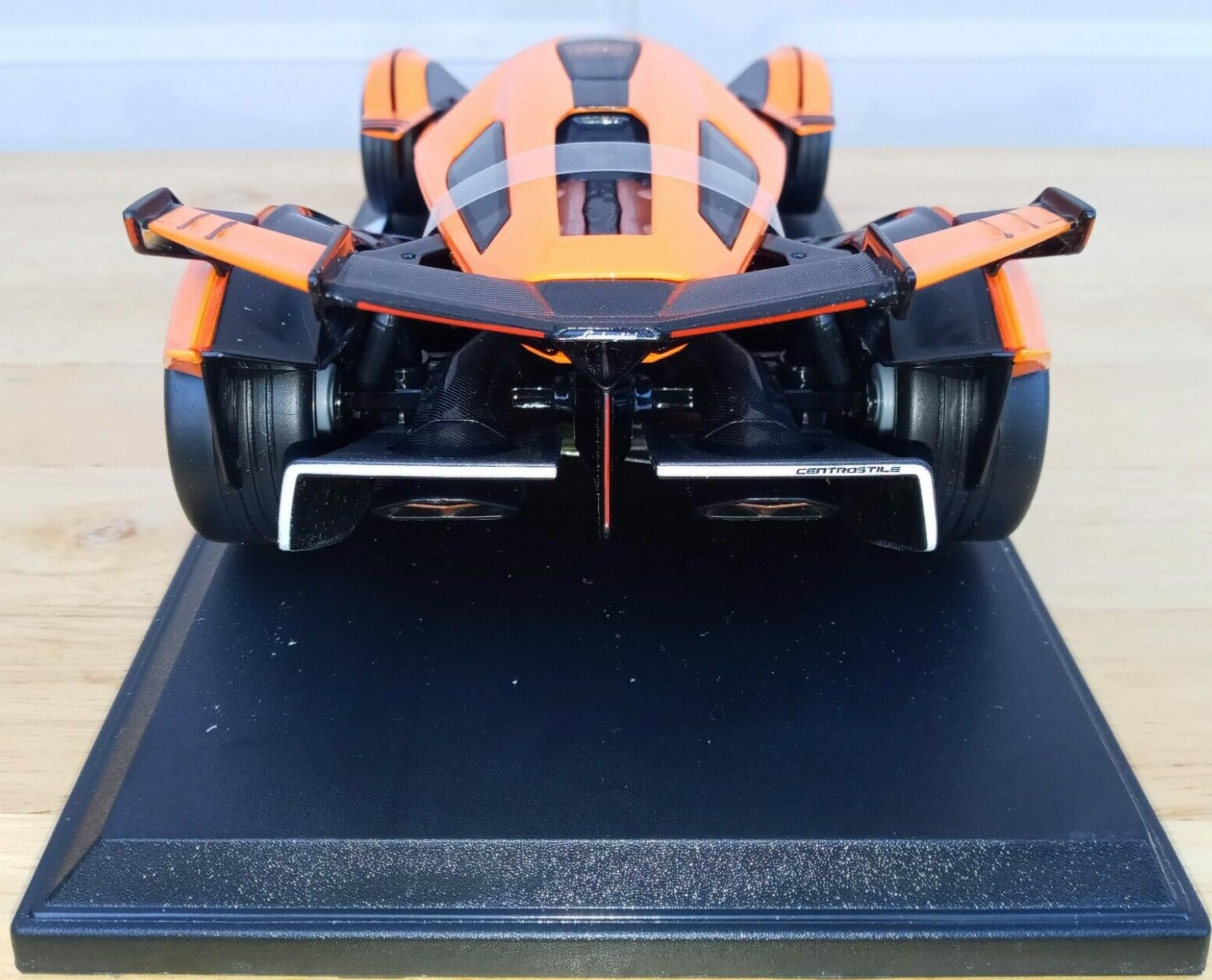 Maisto Lamborghini V12 Vision Gran Turismo Orange Metallic Special Edition 1/18 Diecast Model Car