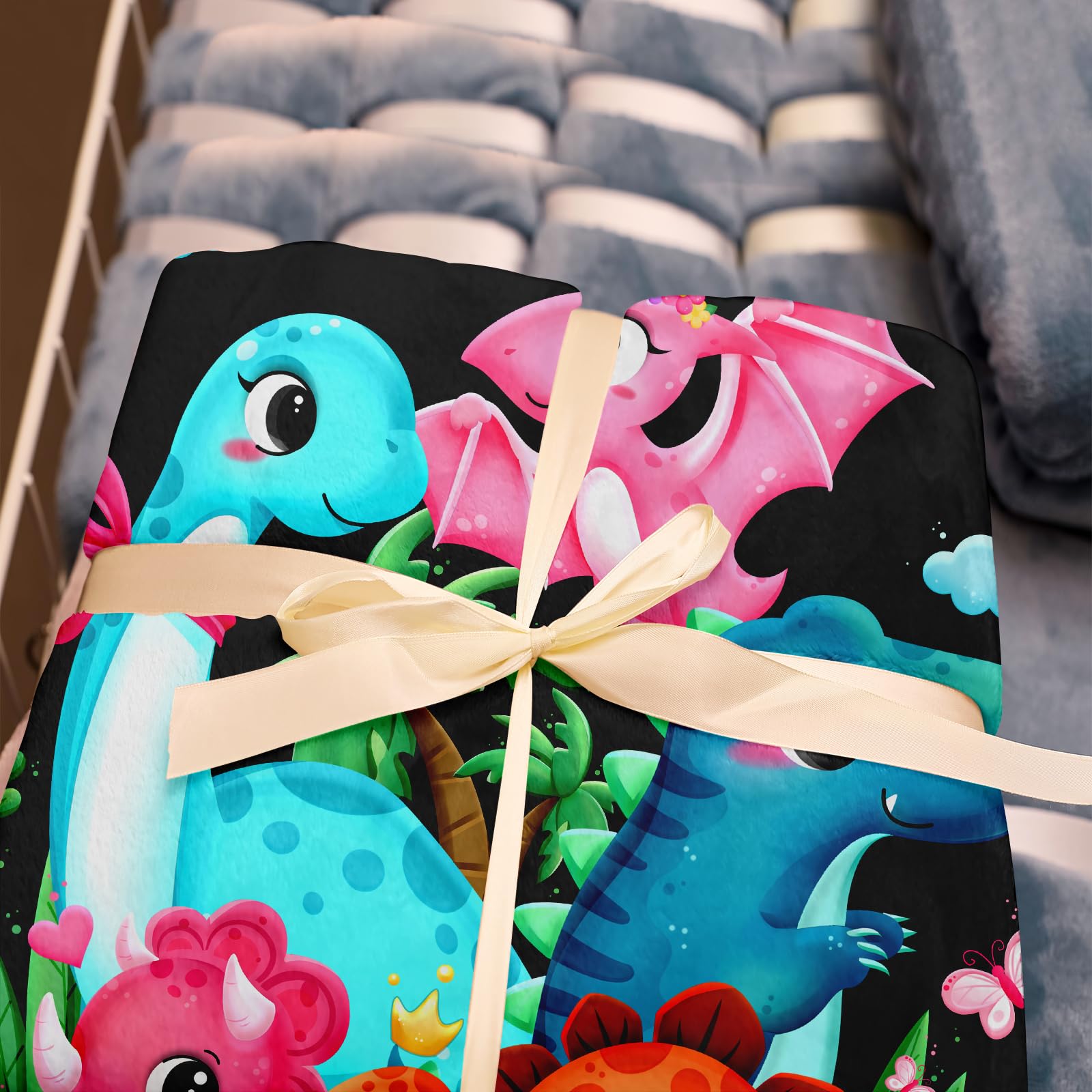 Amonee-YL Dinosaur Blanket, Dinosaur Gifts, Dinosaur Gifts for Girls, Just A Girl Who Loves Dinosaurs, Dinosaur Blanket for Girls 40"X50", Dinosaur Party Decorations, Gifts for Dinosaur Lovers