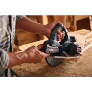 Bosch CCS180-B15-RT 18V Lithium-Ion 6-1/2 in. Cordless Circular Saw Kit (4 Ah) (Renewed)