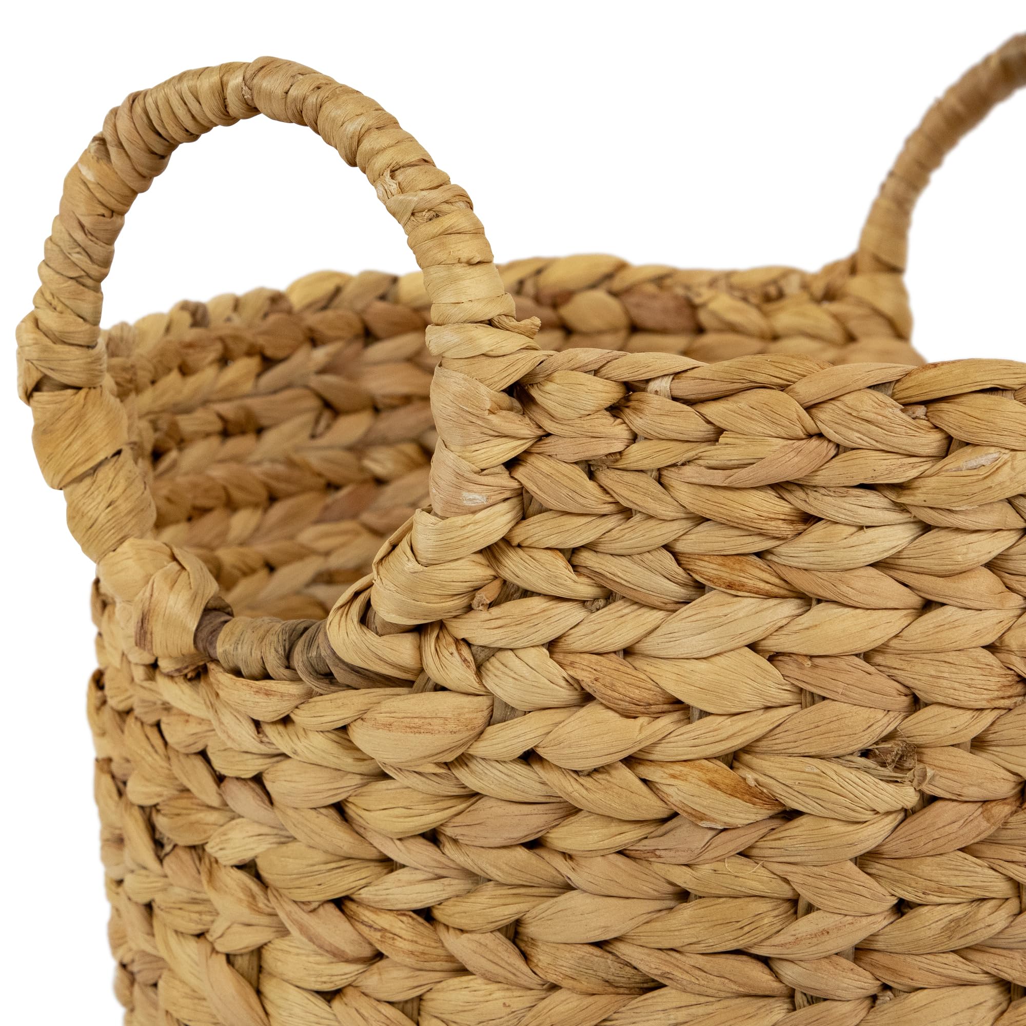 Northlight Set of 2 Beige Textured Water Hyacinth Woven Storage Baskets with Handles - 15.75"