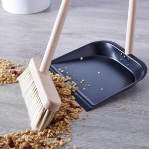 Copco Standing Broom with Dustpan, Beechwood