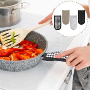 4 Pieces Hot Handle Covers Heat Resistant Pot Sleeve Grip Cotton Cast Iron Skillet Handle Covers Non-Slip Machine Washable Handle Mitts for Kitchen Baking Cooking BBQ Cookwares