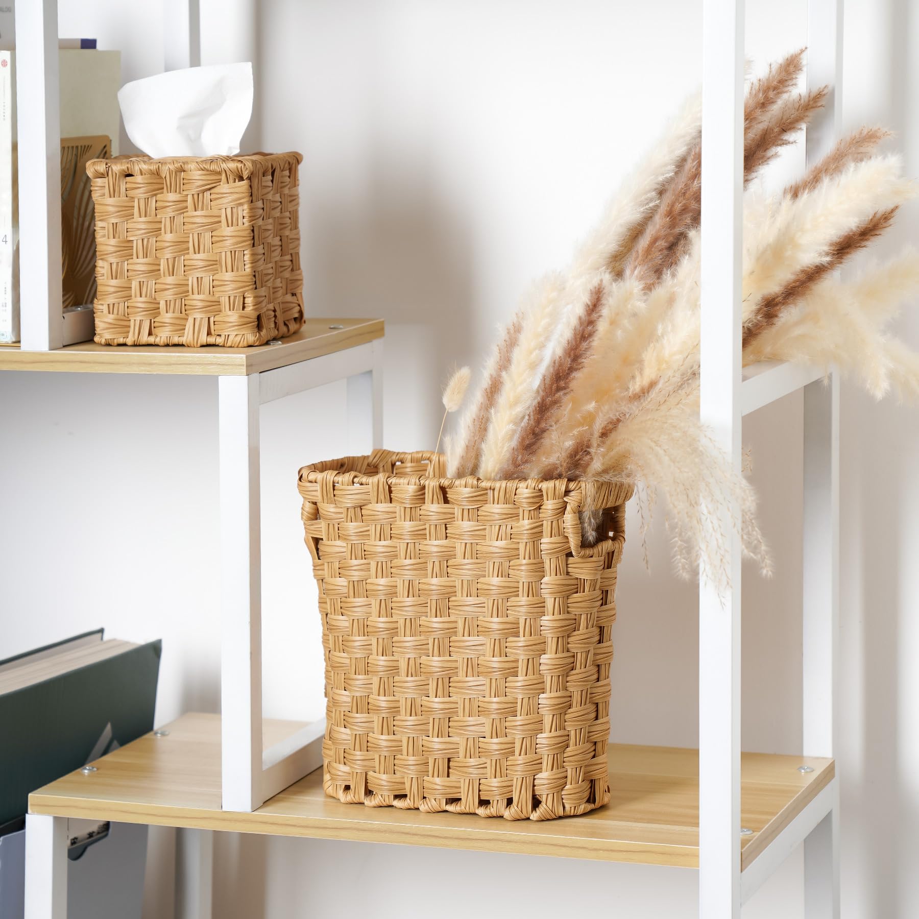 Wicker Waste Basket, Wicker Trash Can with Built-in Handles, Multifunctional Mini Wicker Basket for Home and Office, Compact Design and Durable Construction with Fine Artisanal Craftsmanship