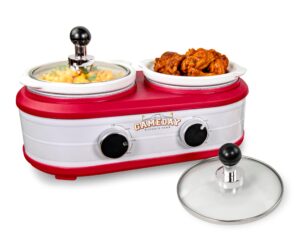 nostalgia game day 2.5-quart 2-section slow cooker with lid and ladle, keg-like design, cooks chicken wings, meatballs, chilli, cheese, soup, stews, and more