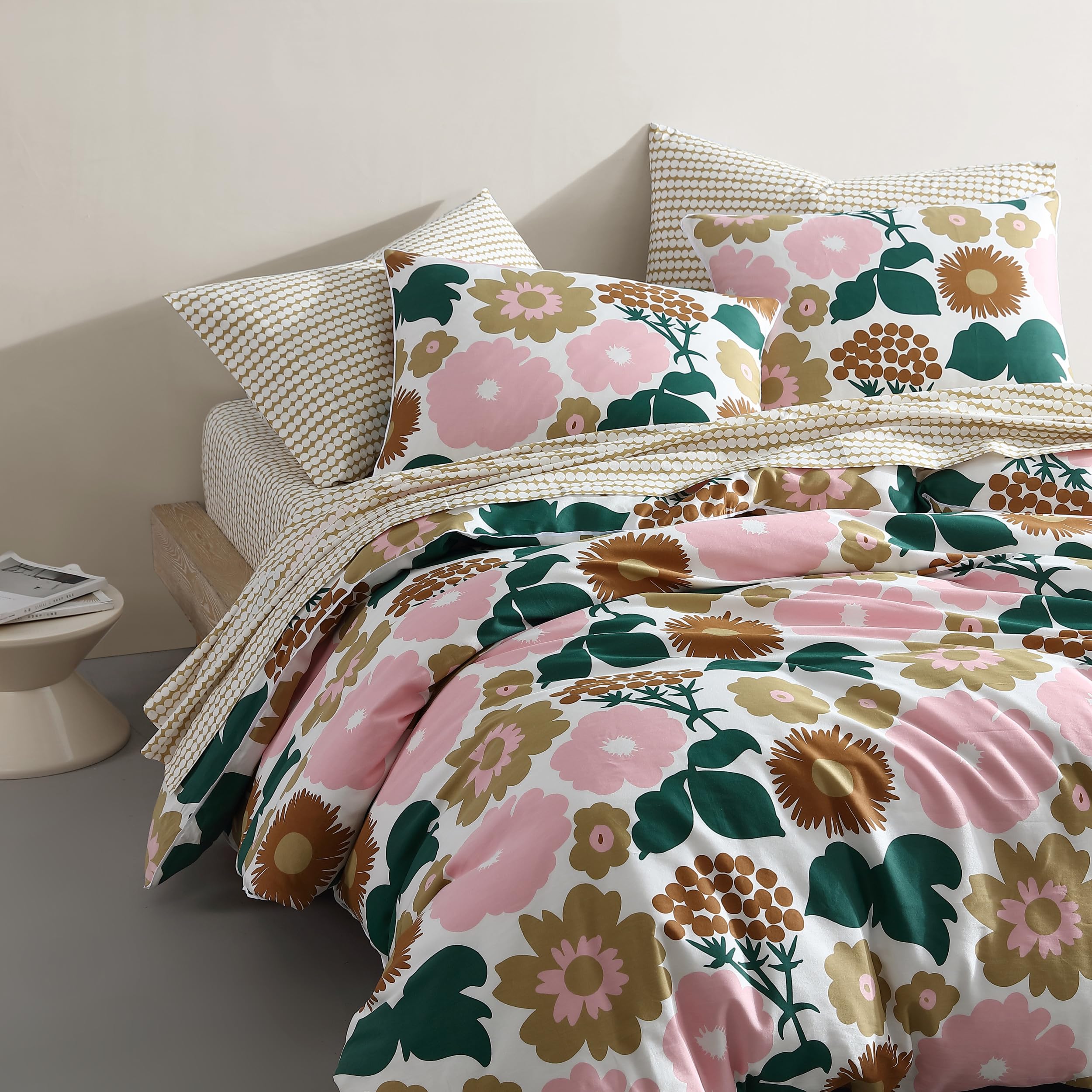 Marimekko - King Duvet Cover Set, Organic Cotton Bedding with Matching Shams, Bold Floral Home Decor, GOTS Certified (Pieni Kukkatori Pink, King)