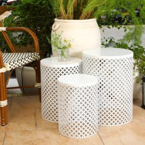 Menkxi Outdoor Side Table Set of 3 Heavy Duty Patio Nesting Table Round Metal Modern End Table Decorative Garden Stools Plant Stand for Indoor Living Room Porch Poolside Coffee Table(Cream White)