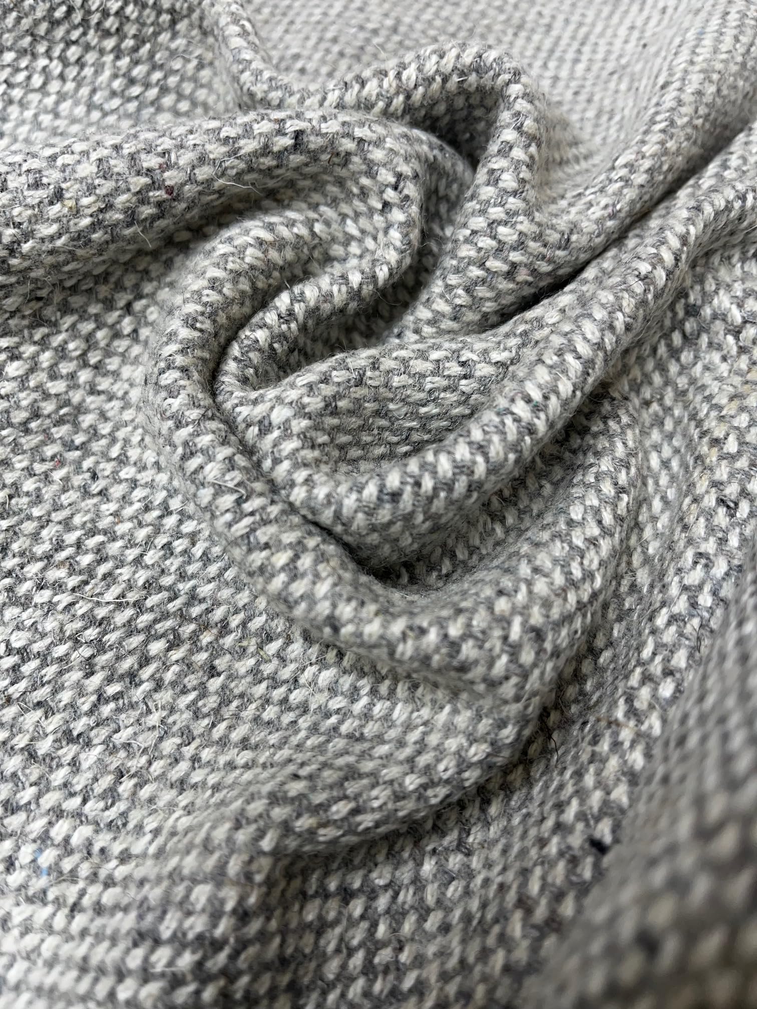 Tuva Textile 40 Yard Bolt of Real Wool Quality Fabric Coating - Multicolor Greys Tweeds Wool Fabric (Heavy Weight with Real Soft Nap and Drape Finishing) High Fancy Quality Wool Tweed Fabric