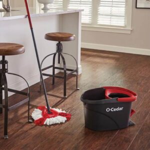 O-Cedar EasyWring Spin Mop & Bucket Floor Cleaning System + 2 EASYWRING Power Refills