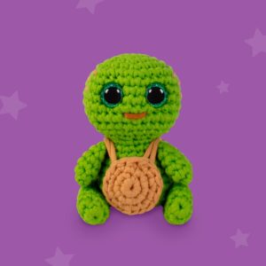 Cookie Box Crochet Kit for Beginners - Learn to Crochet Amigurumi Stuffed Animals - Gift - for Kids (13+) and Adults - Beginner-Friendly Yarn - Stitch-by-Stitch Video Tutorial - Turtle Hugo