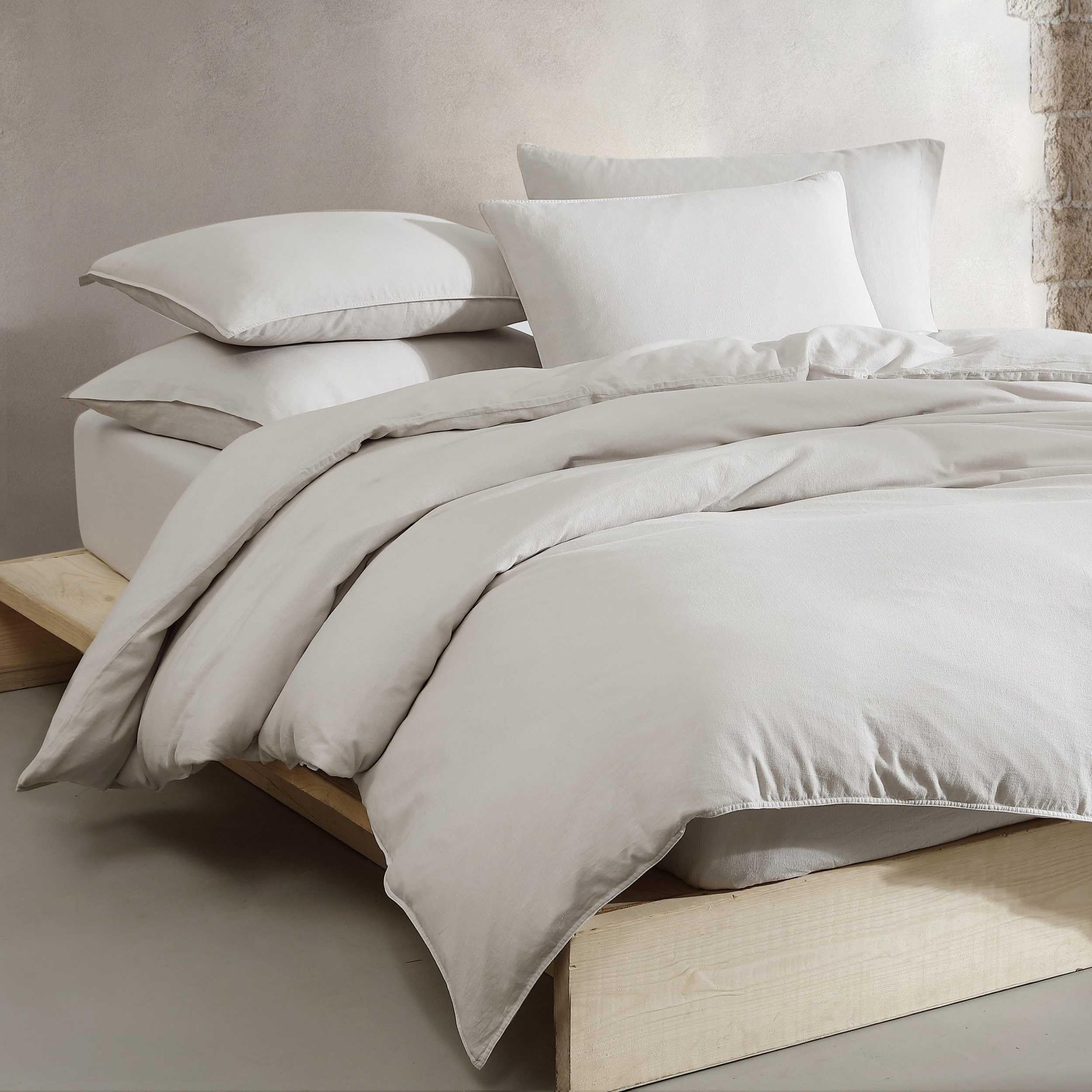 Calvin Klein - Queen Duvet Cover Set, Soft Linen Blend Bedding, Pre-Washed Home Decor for Extra Softness (Soft Linen Off-White, Queen)