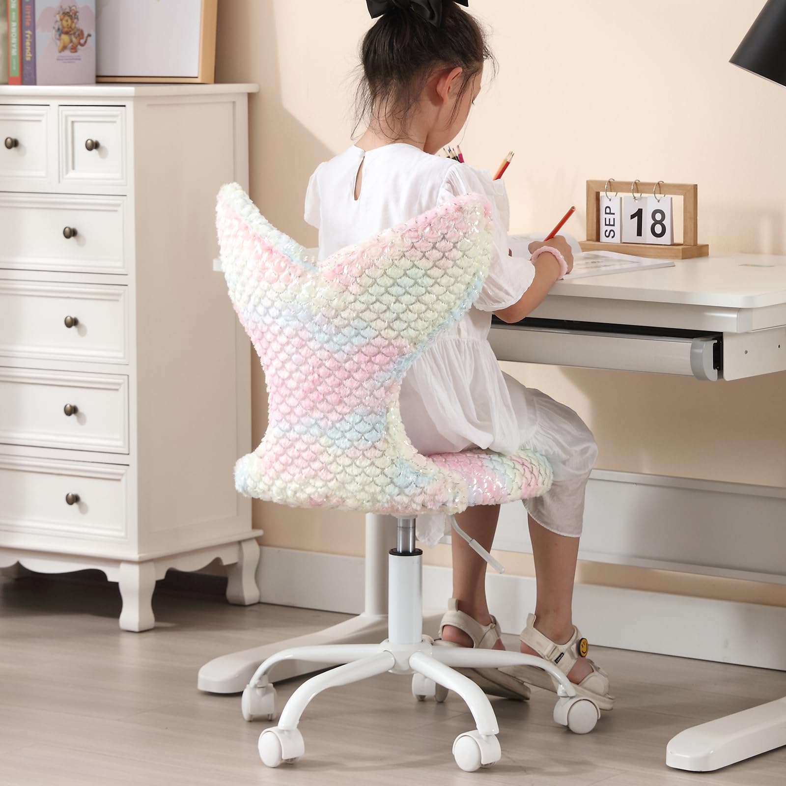 Guyou Cute Fuzzy Desk Chair for Kids/Girls/Boys, Mermaid Kids Study Chair Fluffy Children’s Swivel Chair with Wheels and Adjustable Height for Computer/Bedroom/Study Room Reading (Light Colorful)