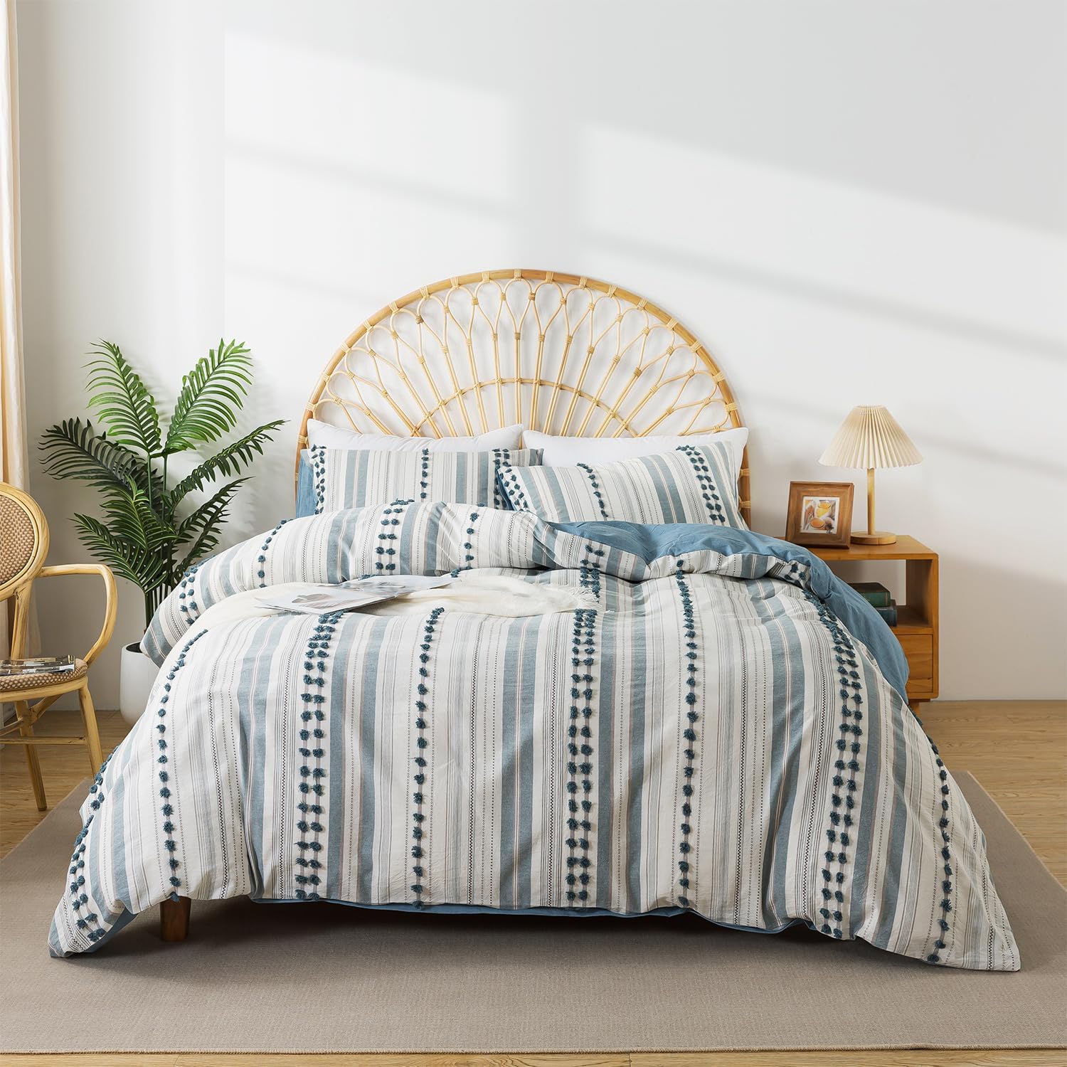 La Sheer Washed Cotton King Size Duvet Cover Set - Tufted Dots Boho Chic Bedding for All Seasons, Striped Pom Pom Bedding Linen Like Textured Breathable Durable Soft Comfy (Blue, 104x90'')