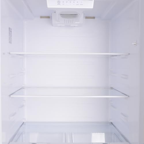 Kenmore 30 in. 18.1 cu. ft. Capacity Refrigerator/Freezer with Adjustable Glass Shelving, Humidity Control Crispers, Ice Maker, ENERGY STAR Certified, White