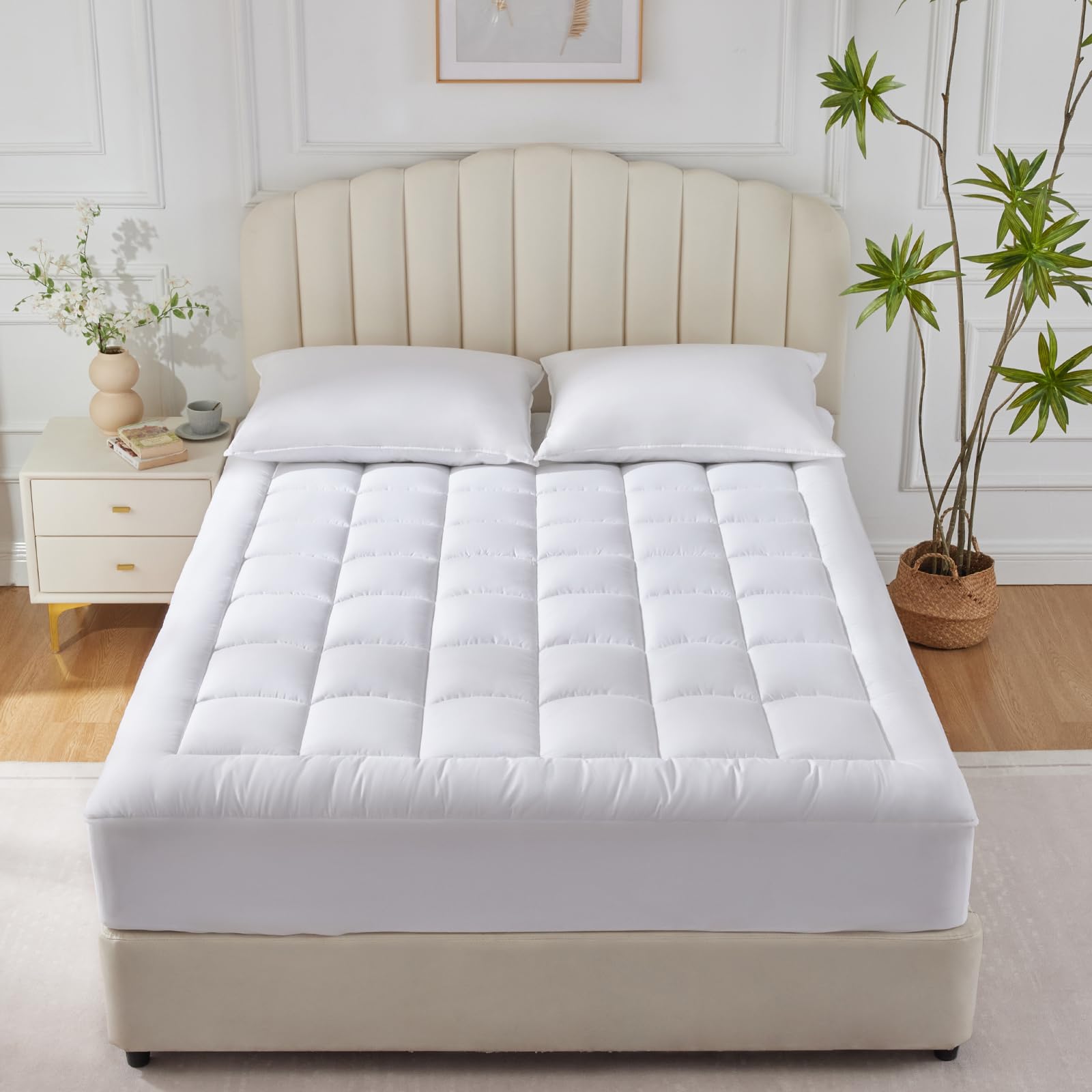 CozyLux Queen Mattress Pad 450GSM Cotton Mattress Cover Deep Pocket Mattress Topper Non Slip Breathable and Soft Quilted Fitted Mattress Protector Up to 18" Thick Pillowtop White