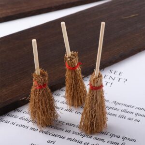 10 PCS Mini Witch Straw Brooms Wooden Mini Broom Party Decoration Costume Props Photo Props Mini Furniture Halloween Decoration