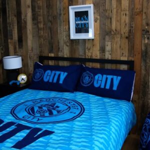 Character World Official Manchester City FC Double Duvet Cover Set, Crestcol Design | Blue Reversible 2 Sided Football Bedding Cover Official Merchandise Including Matching Pillow Cases